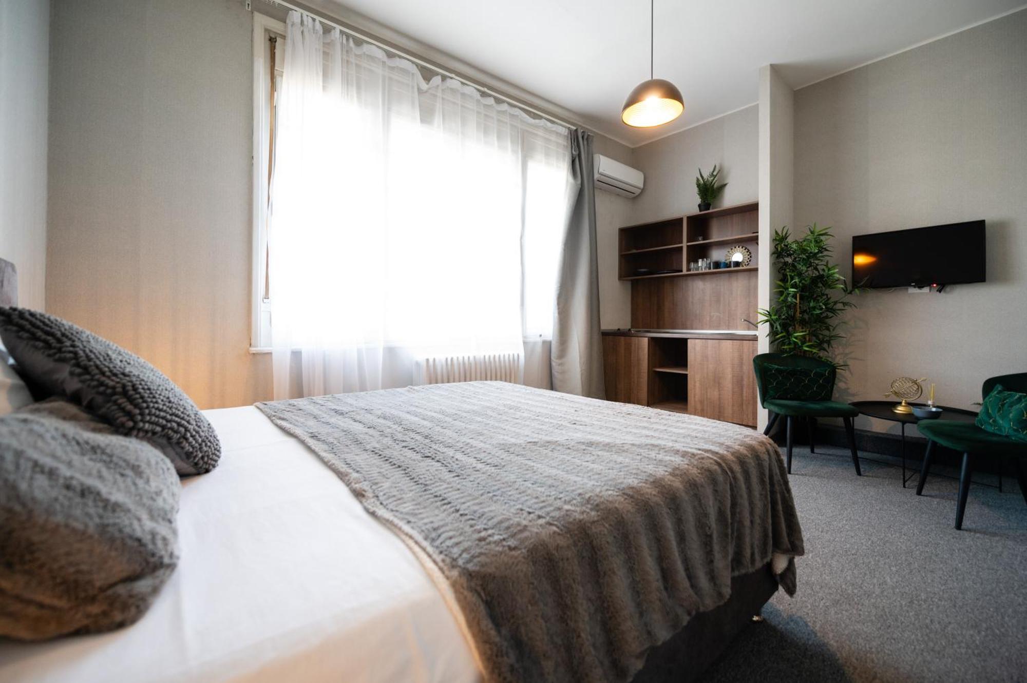 Central Square Apartments Belgrado Exterior foto